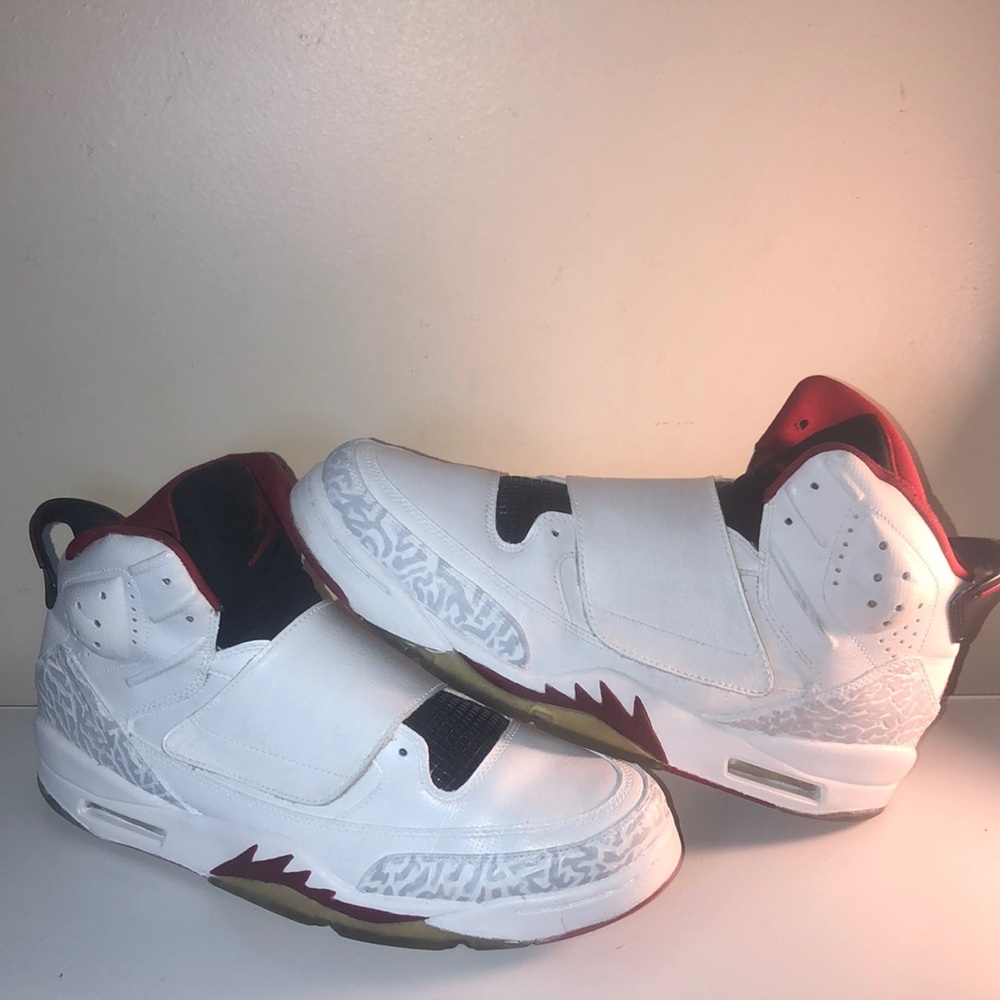 Men’s size 12 Jordan son of Mars fire red